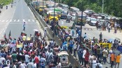 কোটা বাতিলের দাবিতে ঢাকা-আরিচা মহাসড়ক অবরোধ জাবি শিক্ষার্থীদের 