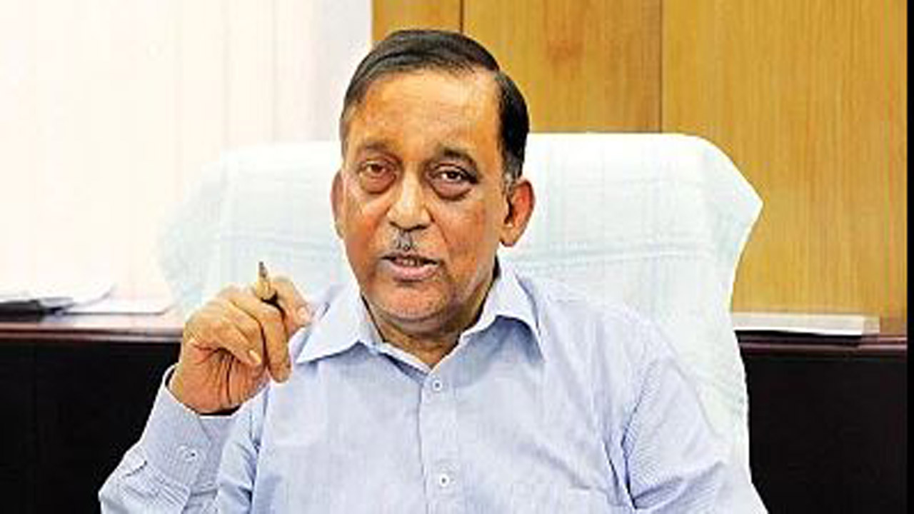 স্বরাষ্ট্রমন্ত্রী বলেছেন শিক্ষার্থীরা লিমিট ক্রস করে যাচ্ছে